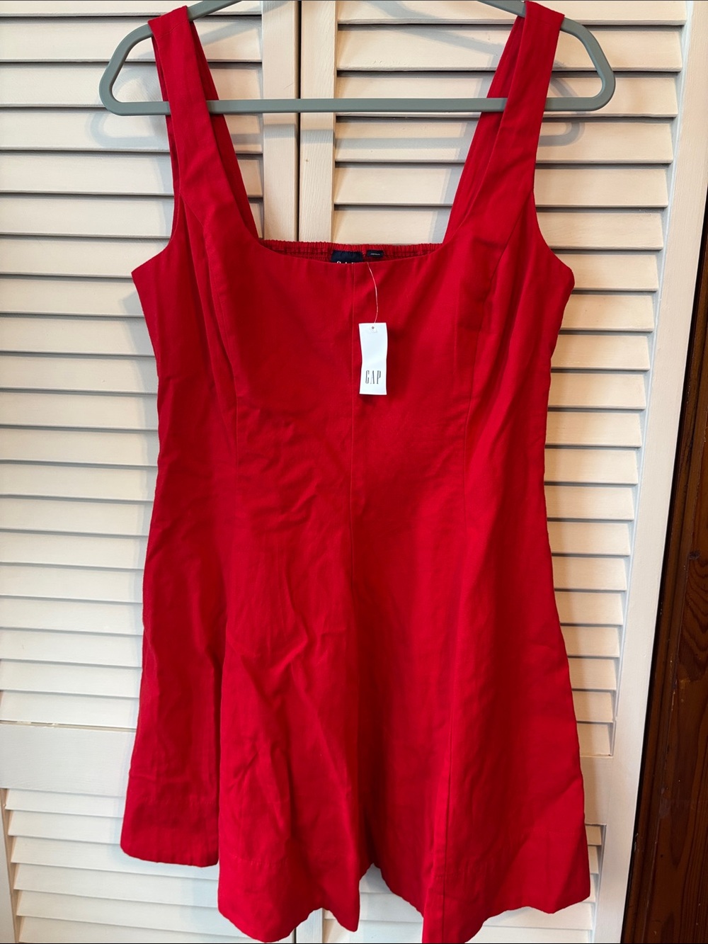 GAP Bright Red Square-Neck Sleeveless Camisole